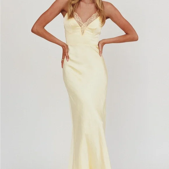 Selfie Leslie- Summer Of Love Lace Trim Maxi Dress Lemon - Picture 1 of 3